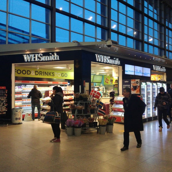 WHSmith store at Copenhagen Airport