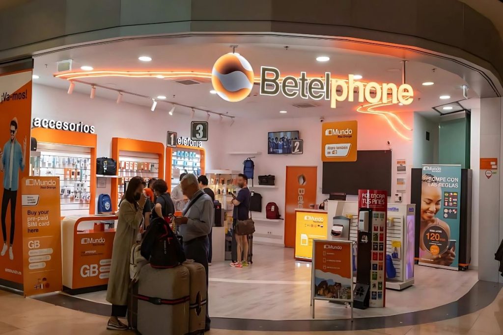 Betelphone store at Barajas Airport